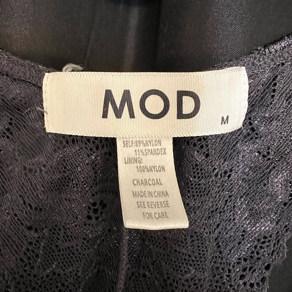 Women’s M Bralette - Picture 3 of 3